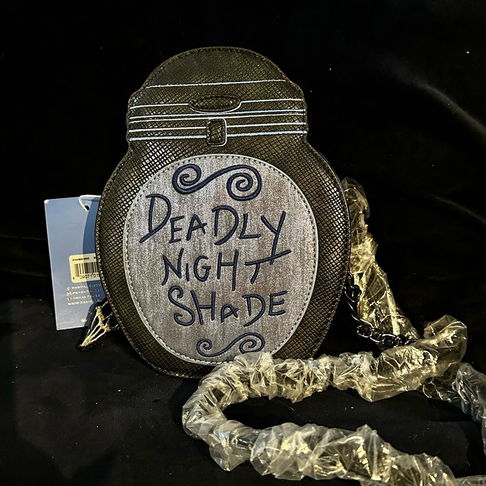 BOGO 50% Off

BNWT Danielle Nicole Deadly Nightshade Crossbody Purse